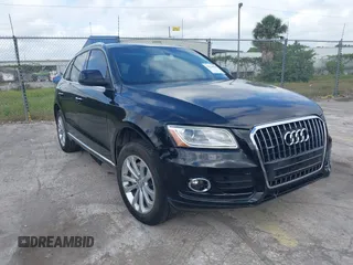 2015 Audi Q5 Premium with VIN WA1CFAFP0FA041103, listed as a IAAI auction lot 42154624 with 123,107 mi miles. Bid and sale history available at carsss.com. Image 1.