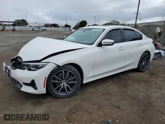 2020 BMW 3 Series 330i z VIN WBA5R1C05LFH39573, wystawiony jako Copart lot #54557935 z przebiegiem Nie podano mil oraz Szkoda całkowita • Salvage title. Historia ofert i sprzedaży dostępna na DreamBid. Obrazek 1.
