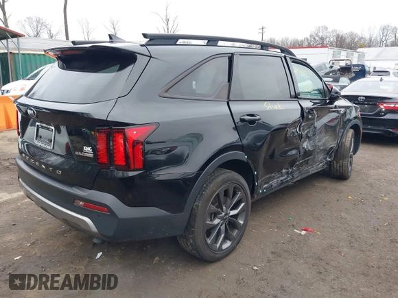 2021 Kia Sorento EX with VIN 5XYRHDLF9MG064111, listed as a IAAI auction lot 41174771 with 28,697 mi miles. Bid and sale history available at carsss.com. Image 4.