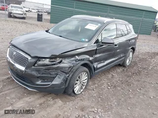 2019 Lincoln MKC Standard with VIN 5LMCJ1D92KUL08901, listed as a IAAI auction lot 41875156 with 77,880 mi miles. Bid and sale history available at carsss.com. Image 17.