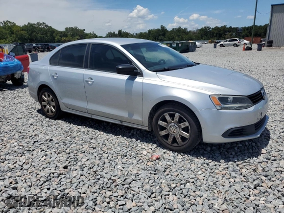 2014 Volkswagen Jetta S with VIN 3VW2K7AJ8EM221348, listed as a Copart auction lot 61557045 with 169,867 mi miles and Clean title. Bid and sale history available at DreamBid. Image 4.
