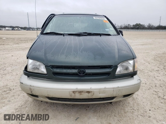 1999 Toyota Sienna LE with VIN 4T3ZF13C6XU151285, listed as a Copart auction lot 43792835 with 0 mi miles and Salvage Title. Bid and sale history available at carsss.com. Image 5.
