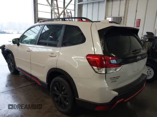 2022 Subaru Forester Sport with VIN JF2SKAJC6NH440364, listed as a IAAI auction lot 41034901 with 30,236 mi miles. Bid and sale history available at carsss.com. Image 3.
