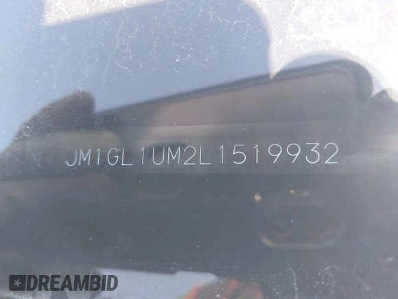 2020 Mazda 6 Sport with VIN JM1GL1UM2L1519932, listed as a IAAI auction lot 41712367 with 83,497 mi miles and . Bid and sale history available at DreamBid. Image 9.