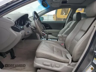 2010 Acura RL Technology z VIN JH4KB2F61AC000517, wystawiony jako Copart lot #43814445 z przebiegiem 197 918 mil mil oraz Szkoda całkowita • Salvage title. Historia ofert i sprzedaży dostępna na DreamBid. Obrazek 7.