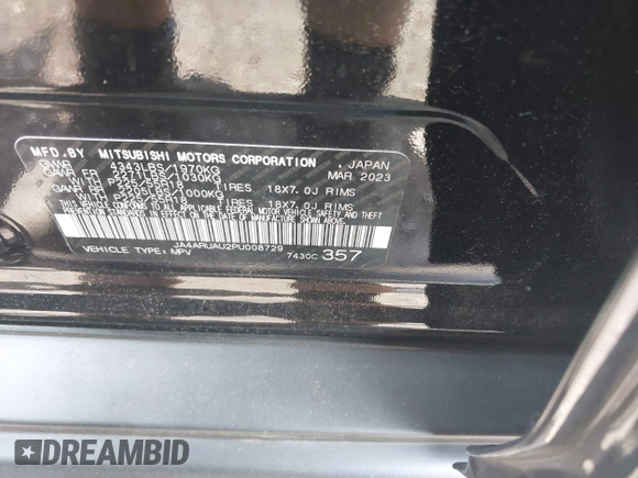 2023 Mitsubishi Outlander ES z VIN JA4ARUAU2PU008729, wystawiony jako IAAI lot #39558734 z przebiegiem 7 466 mil mil oraz . Historia ofert i sprzedaży dostępna na DreamBid. Obrazek 9.