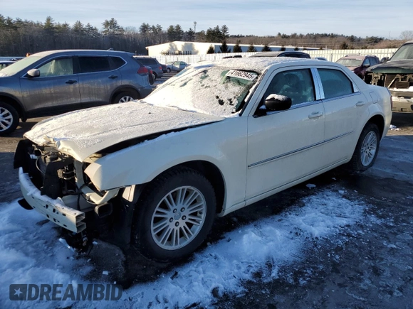 2009 Chrysler 300 LX with VIN 2C3KA43D89H539684, listed as a Copart auction lot 41662945 with 105,732 mi miles and Salvage Title. Bid and sale history available at carsss.com. Image 1.