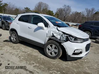 2018 Chevrolet Trax LT with VIN 3GNCJPSBXJL147567, listed as a Copart auction lot 46701695 with 60,943 mi miles and Salvage Title. Bid and sale history available at carsss.com. Image 4.