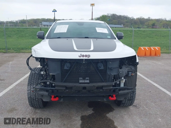 2017 Jeep Grand Cherokee Trailhawk with VIN 1C4RJFLG5HC803400, listed as a IAAI auction lot 42052250 with 108,374 mi miles and . Bid and sale history available at DreamBid. Image 13.