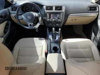 2012 Volkswagen Jetta SEL с VIN 3VWLP7AJ5CM411787, выставлен на аукционе Copart как лот 55701875 с пробегом 194 969 миль миль и Списание • Salvage title. История ставок и продаж доступна на DreamBid. Изображение 8.