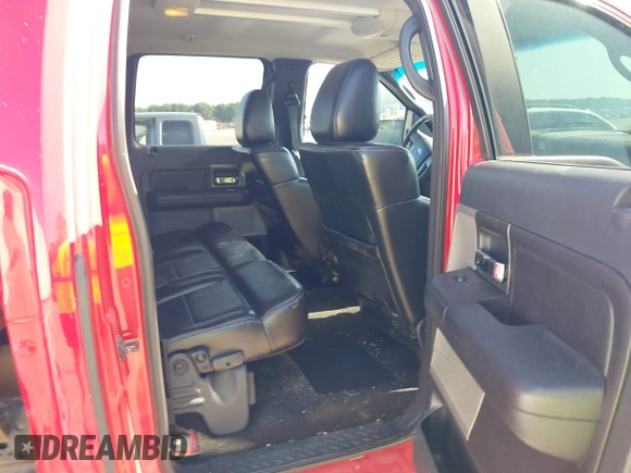 2004 Ford F-150 XLT z VIN 1FTPW14544KB56495, wystawiony jako IAAI lot #42574864 z przebiegiem 237 708 mil mil oraz . Historia ofert i sprzedaży dostępna na DreamBid. Obrazek 8.