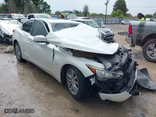 2015 Infiniti Q50 Premium with VIN JN1BV7AP1FM343371, listed as a IAAI auction lot 39947172 with 1 mi miles. Bid and sale history available at carsss.com. Image 1.