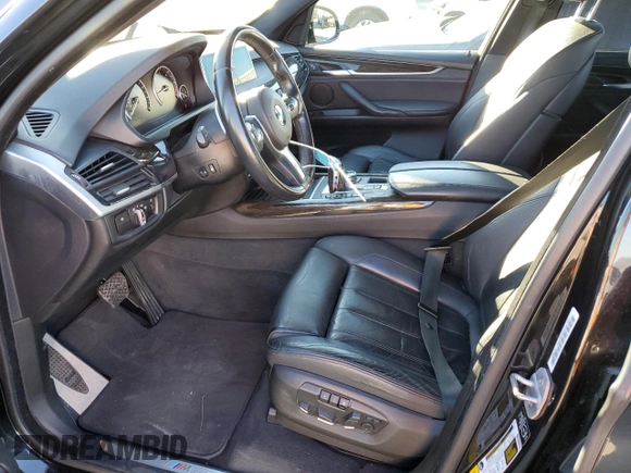 2014 BMW X5 xDrive35d with VIN 5UXKS4C52E0J95994, listed as a Copart auction lot 85813704 with 137,107 mi miles and Salvage Title. Bid and sale history available at carsss.com. Image 7.