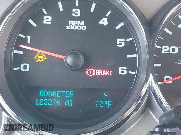 2009 Chevrolet Silverado 1500 with VIN 1GCEC24C29Z205003, listed as a IAAI auction lot 42031245 with 123,278 mi miles and . Bid and sale history available at DreamBid. Image 16.