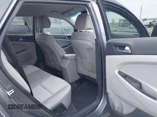 2016 Hyundai Tucson Sport with VIN KM8J33A26GU189300, listed as a IAAI auction lot 41372422 with 94,848 mi miles. Bid and sale history available at carsss.com. Image 8.