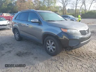2013 Kia Sorento LX with VIN 5XYKT4A25DG322978, listed as a IAAI auction lot 41956888 with 216,942 mi miles and . Bid and sale history available at DreamBid. Image 1.