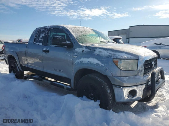 2007 Toyota Tundra SR5 with VIN 5TBBT54197S455591, listed as a Copart auction lot 42694055 with 177,963 mi miles and Non Repairable. Bid and sale history available at carsss.com. Image 4.