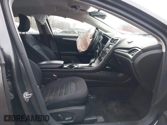 2016 Ford Fusion SE with VIN 3FA6P0H79GR359113, listed as a IAAI auction lot 41661008 with 162,048 mi miles. Bid and sale history available at carsss.com. Image 5.