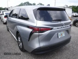 2022 Toyota Sienna LE с VIN 5TDKSKFC8NS070446, выставлен на аукционе IAAI как лот 42588813 с пробегом 99 874 миль миль и . История ставок и продаж доступна на DreamBid. Изображение 1.