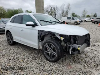 2020 Audi SQ5 Premium Plus with VIN WA1B4AFY3L2019337, listed as a Copart auction lot 52568604 with 50,777 mi miles and . Bid and sale history available at DreamBid. Image 4.