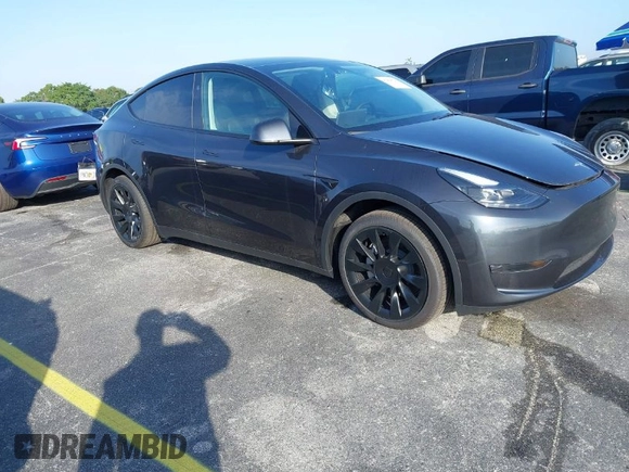 2024 Tesla Model Y с VIN 7SAYGDED4RF097142, выставлен на аукционе IAAI как лот 41484729 с пробегом 20 миль миль и . История ставок и продаж доступна на DreamBid. Изображение 1.