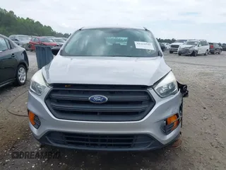 2017 Ford Escape S с VIN 1FMCU0F71HUE64033, выставлен на аукционе IAAI как лот 42224541 с пробегом 180 390 миль миль и . История ставок и продаж доступна на DreamBid. Изображение 13.