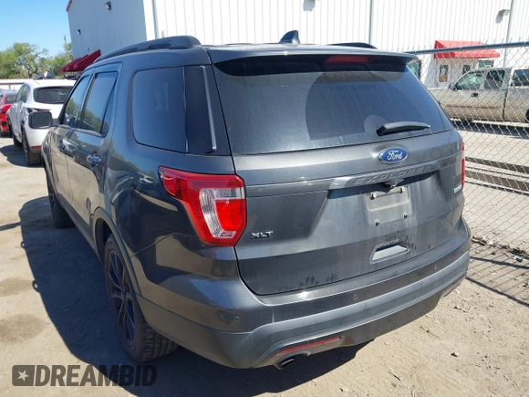 2017 Ford Explorer XLT with VIN 1FM5K7DH6HGC31749, listed as a IAAI auction lot 41839014 with 173,564 mi miles and . Bid and sale history available at DreamBid. Image 3.
