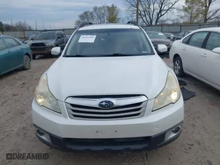 2011 Subaru Outback 2.5i Prem AWP/HK/Moon with VIN 4S4BRCHC5B1326383, listed as a IAAI auction lot 41911999 with 165,094 mi miles. Bid and sale history available at carsss.com. Image 13.