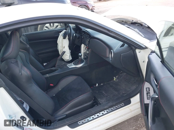 2018 Subaru BRZ Limited with VIN JF1ZCAC18J8603733, listed as a IAAI auction lot 41395630 with 52,921 mi miles and . Bid and sale history available at carsss.com. Image 5.