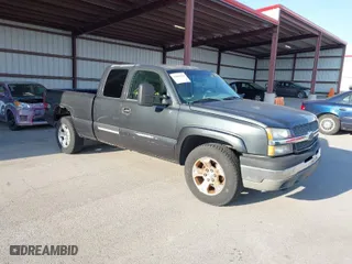 2003 Chevrolet Silverado 1500 LS with VIN 1GCEK19T83E282043, listed as a IAAI auction lot 41869569 with 241,802 mi miles. Bid and sale history available at carsss.com. Image 1.