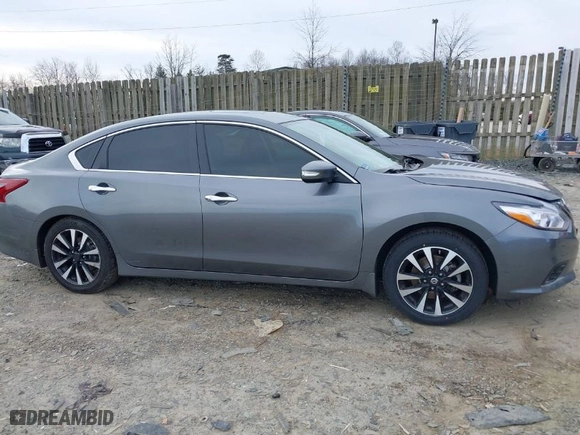 2018 Nissan Altima 2.5 SR with VIN 1N4AL3AP5JC221530, listed as a IAAI auction lot 41202536 with 66,718 mi miles. Bid and sale history available at carsss.com. Image 13.