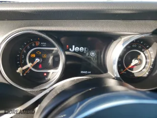 2021 Jeep Gladiator Overland with VIN 1C6HJTFG3ML532666, listed as a Copart auction lot 46530475 with 38,465 mi miles and Non Repairable. Bid and sale history available at carsss.com. Image 9.