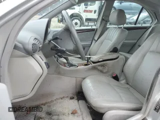 2006 Mercedes-Benz C 280 Luxury with VIN WDBRF54H56A871433, listed as a Copart auction lot 57302905 with 127,105 mi miles and Salvage title. Bid and sale history available at DreamBid. Image 7.