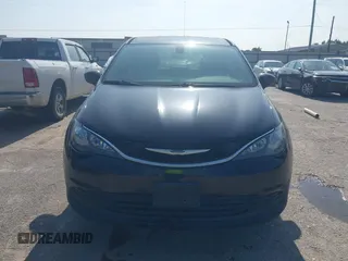 2017 Chrysler Pacifica Touring with VIN 2C4RC1DG6HR509717, listed as a IAAI auction lot 42228096 with 86,956 mi miles and . Bid and sale history available at DreamBid. Image 12.