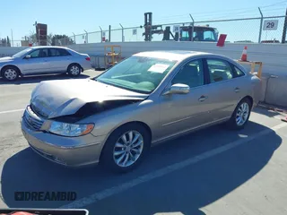 2007 Hyundai Azera SE with VIN KMHFC46F07A183646, listed as a IAAI auction lot 41705832 with 67,230 mi miles. Bid and sale history available at carsss.com. Image 2.