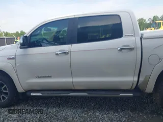 2007 Toyota Tundra LTD with VIN 5TBDV58167S488187, listed as a IAAI auction lot 42113431 with 242,650 mi miles. Bid and sale history available at carsss.com. Image 14.