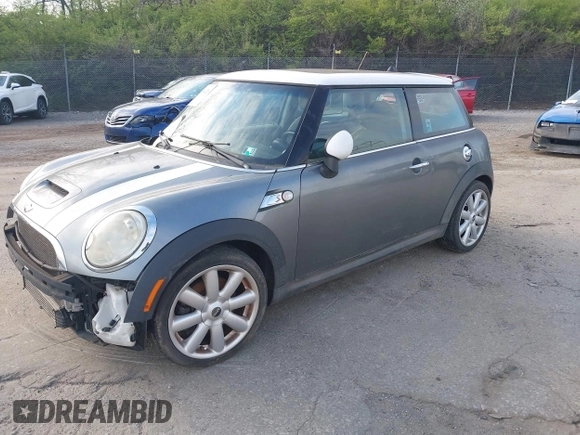 2008 MINI Hardtop S with VIN WMWMF73558TT87605, listed as a IAAI auction lot 41940226 with 113,595 mi miles and . Bid and sale history available at DreamBid. Image 2.