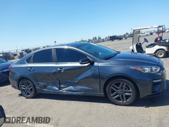 2020 Kia Forte GT-Line z VIN 3KPF34AD4LE180606, wystawiony jako IAAI lot #42311974 z przebiegiem 46 088 mil mil oraz . Historia ofert i sprzedaży dostępna na DreamBid. Obrazek 13.