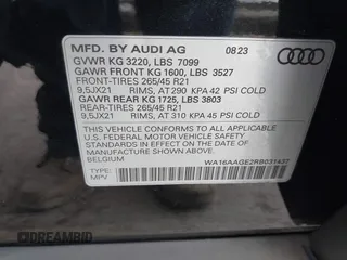 2024 Audi Q8 e-tron z VIN WA16AAGE2RB031437, wystawiony jako IAAI lot #41761720 z przebiegiem 19 579 mil mil oraz . Historia ofert i sprzedaży dostępna na DreamBid. Obrazek 9.