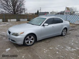 2005 BMW 5 Series 530i with VIN WBANA73545B816270, listed as a IAAI auction lot 41182732 with 131,519 mi miles. Bid and sale history available at carsss.com. Image 2.