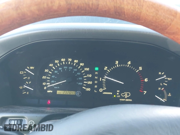 2001 Lexus LX 470 with VIN JTJHT00W613500563, listed as a IAAI auction lot 41730804 with 232,647 mi miles and . Bid and sale history available at carsss.com. Image 7.