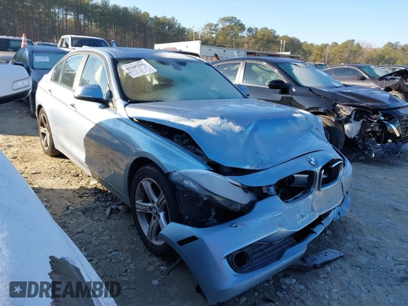2013 BMW 3 Series 320i with VIN WBA3B1C56DK128321, listed as a IAAI auction lot 41347216 with 91,906 mi miles. Bid and sale history available at carsss.com. Image 13.
