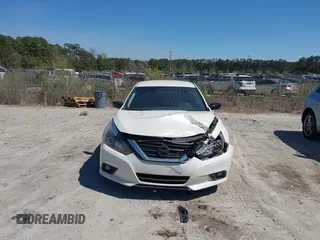 2017 Nissan Altima SR with VIN 1N4AL3AP1HC280813, listed as a IAAI auction lot 41879263 with 148,644 mi miles and . Bid and sale history available at carsss.com. Image 11.
