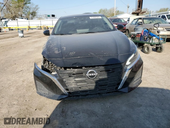 2023 Nissan Altima SV z VIN 1N4BL4DV2PN314023, wystawiony jako Copart lot #51906505 z przebiegiem 52 125 mil mil oraz Szkoda całkowita • Salvage title. Historia ofert i sprzedaży dostępna na DreamBid. Obrazek 5.