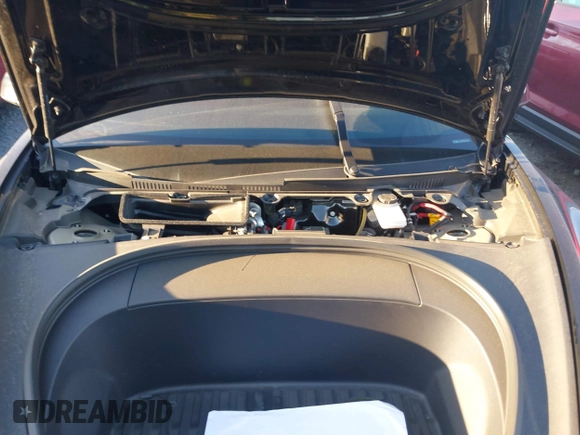 2024 Tesla Model 3 z VIN 5YJ3E1EA8RF728301, wystawiony jako IAAI lot #41865709 z przebiegiem 35 791 mil mil oraz . Historia ofert i sprzedaży dostępna na DreamBid. Obrazek 10.