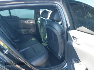 2019 Kia Stinger GT with VIN KNAE35LC3K6059198, listed as a IAAI auction lot 41599686 with 82,886 mi miles. Bid and sale history available at carsss.com. Image 8.
