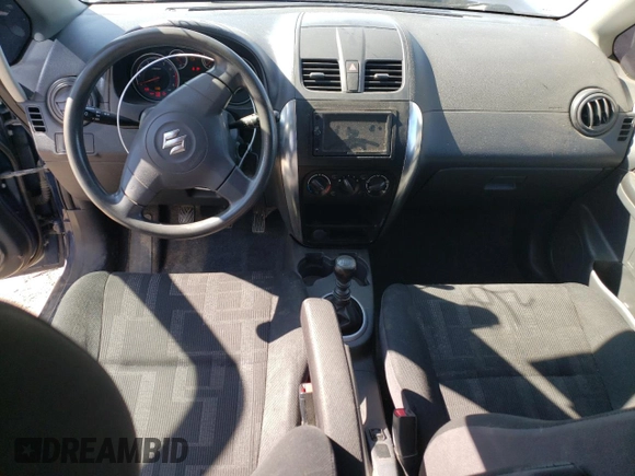 2011 Suzuki SX4 Crossover with VIN JS2YB5A36B6300828, listed as a Copart auction lot 70293234 with 173,898 mi miles and Salvage Title. Bid and sale history available at carsss.com. Image 8.