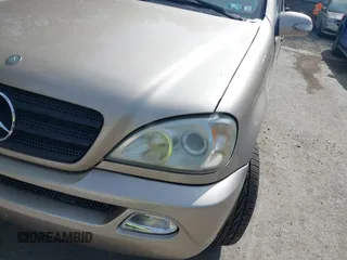 2004 Mercedes-Benz M 350 with VIN 4JGAB57E24A499022, listed as a IAAI auction lot 42223708 with 187,997 mi miles and . Bid and sale history available at DreamBid. Image 12.