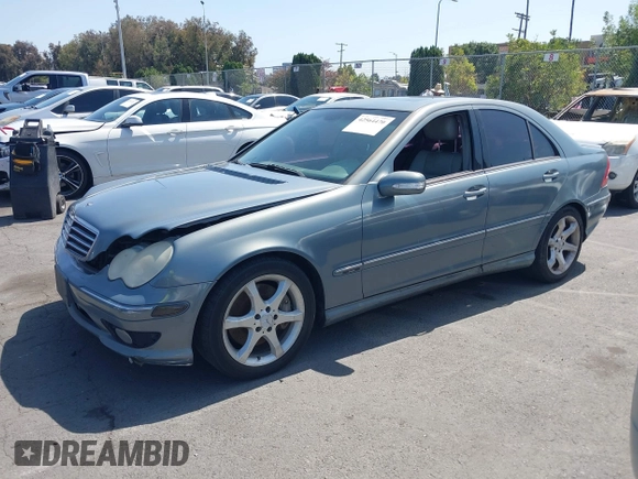 2007 Mercedes-Benz C 230 Sport с VIN WDBRF52H07F903261, выставлен на аукционе IAAI как лот 42564470 с пробегом 209 567 миль миль и . История ставок и продаж доступна на DreamBid. Изображение 17.