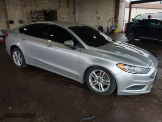 2018 Ford Fusion SE with VIN 3FA6P0H74JR198077, listed as a IAAI auction lot 41717264 with 70,151 mi miles. Bid and sale history available at carsss.com. Image 1.